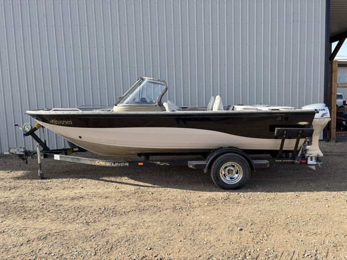 2003 Crestliner 1850 Sportfisher - 15HP Honda Photo 1 sur 41