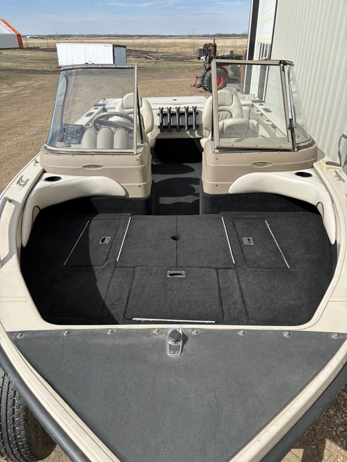 2003 Crestliner 1850 Sportfisher - 15HP Honda Photo 9 sur 41