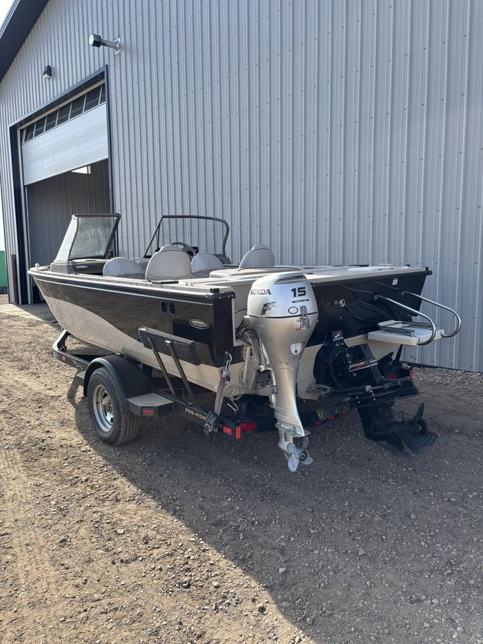 2003 Crestliner 1850 Sportfisher - 15HP Honda Photo 5 sur 41
