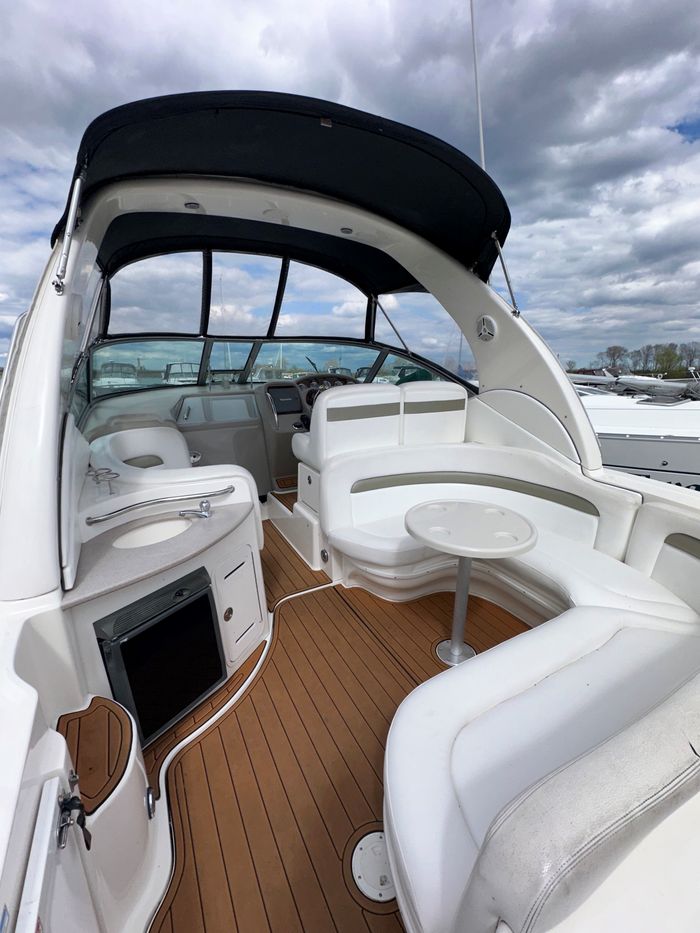 2006 Sea Ray 320 Sundancer Photo 8 sur 12