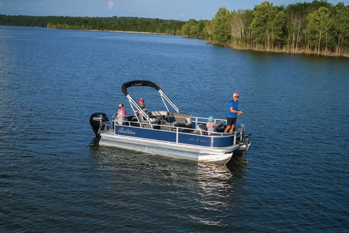 2026 Sun Tracker BASS BUGGY 18 DLX Sky Blue Photo 21 sur 35
