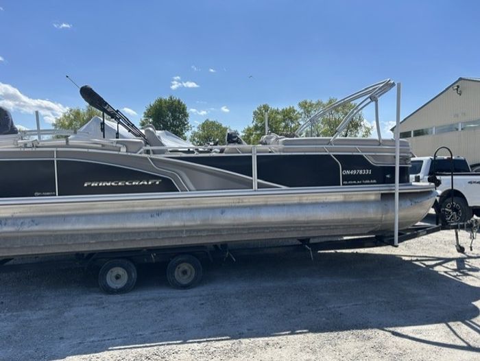 2014 Princecraft Quorum 25 SE Photo 1 sur 9