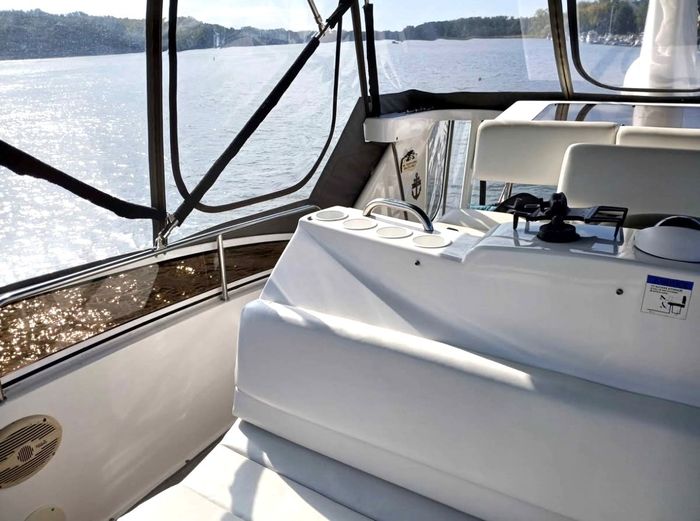 2000 Silverton 422 Motoro Yacht Photo 4 sur 12