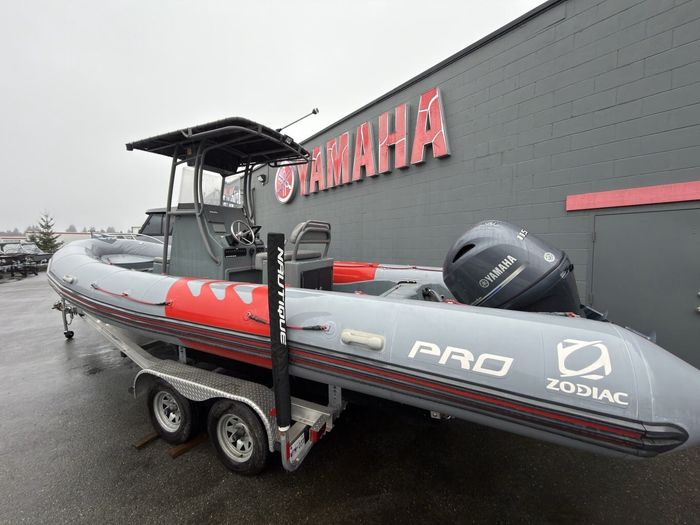 2017 Zodiac Rec - Pro 750 Photo 2 of 9