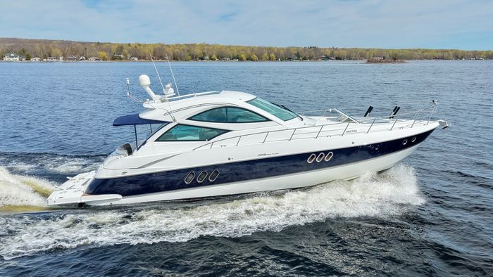 2009 Cruisers Yachts 520 Sports Coupe Photo 1 of 87
