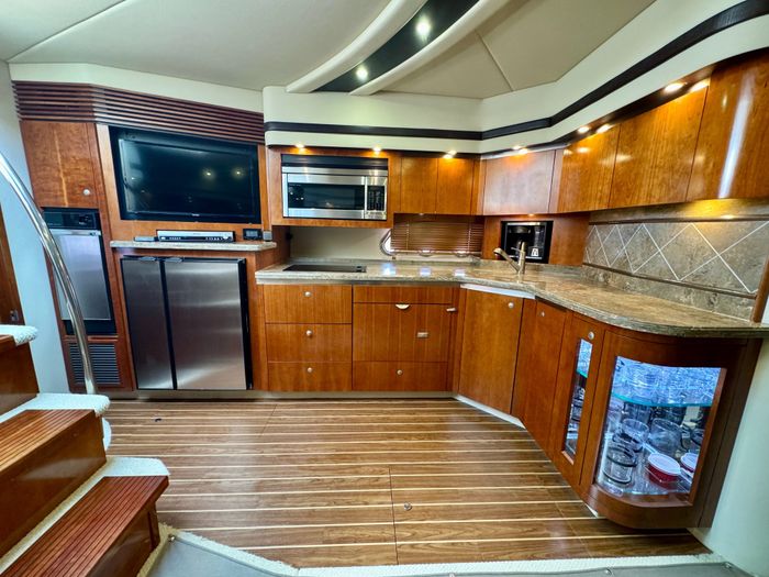 2009 Cruisers Yachts 520 Sports Coupe Photo 55 of 87