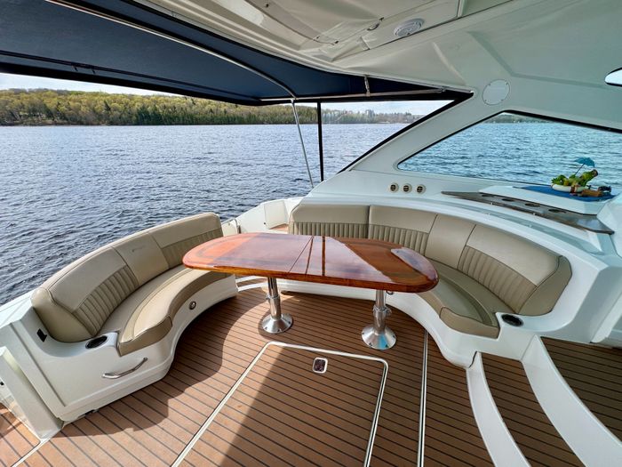 2009 Cruisers Yachts 520 Sports Coupe Photo 41 of 87