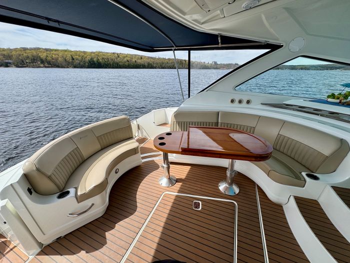 2009 Cruisers Yachts 520 Sports Coupe Photo 42 of 87