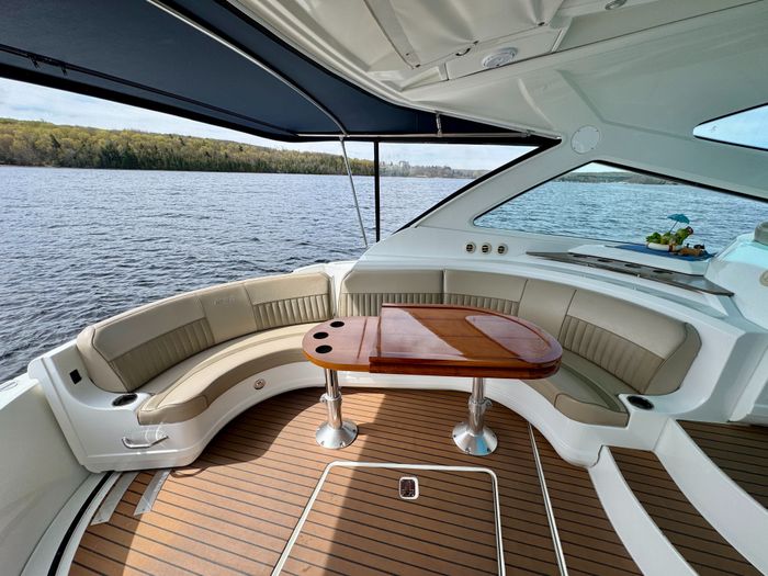 2009 Cruisers Yachts 520 Sports Coupe Photo 43 of 87