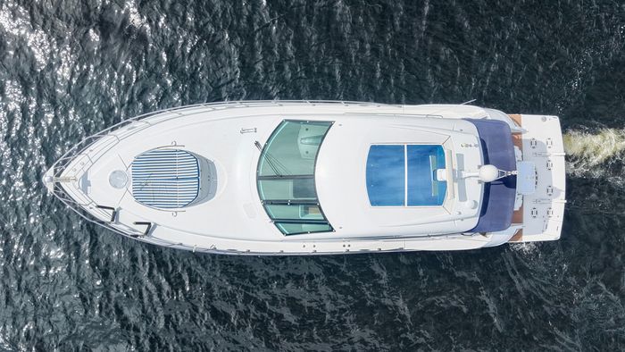2009 Cruisers Yachts 520 Sports Coupe Photo 9 of 87