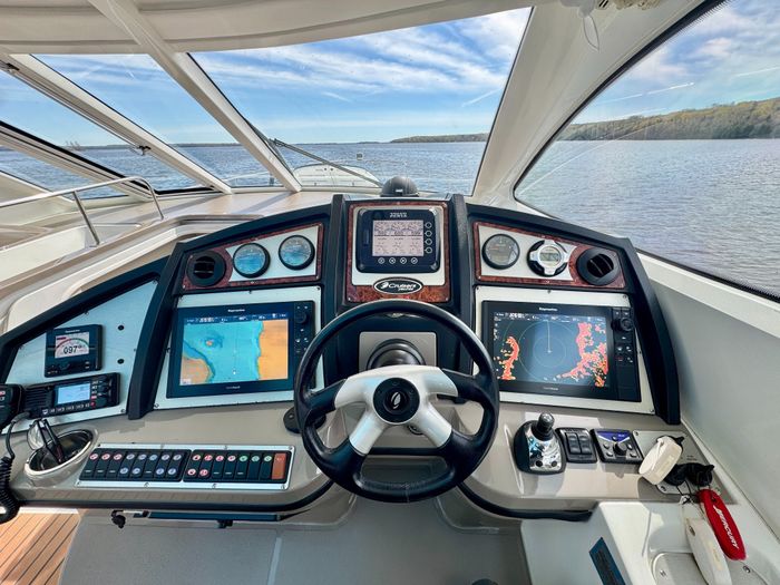 2009 Cruisers Yachts 520 Sports Coupe Photo 26 of 87