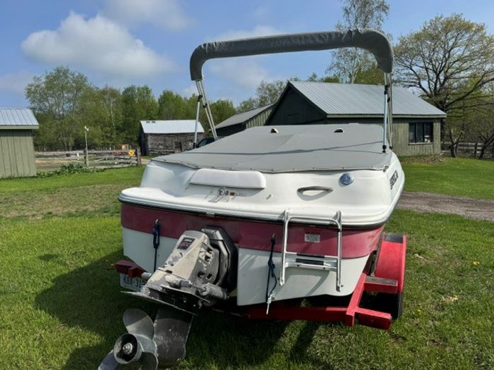 2000 Four Winns Horizon 170 Photo 2 sur 9