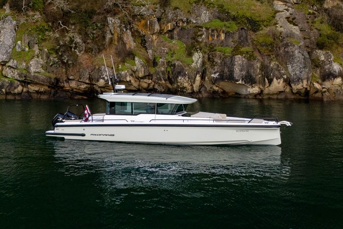 2026 Axopar 37 XC Cross Cabin Photo 11 sur 57