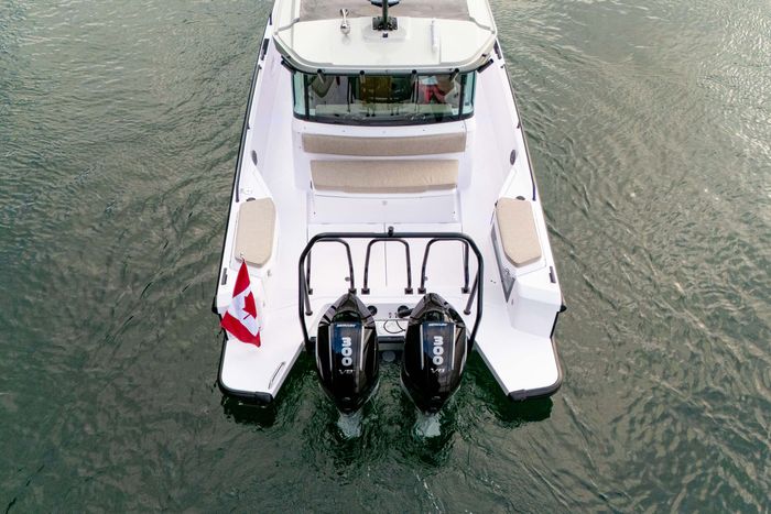 2026 Axopar 37 XC Cross Cabin Photo 17 sur 57