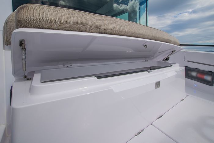 2026 Axopar 37 XC Cross Cabin Photo 26 sur 57
