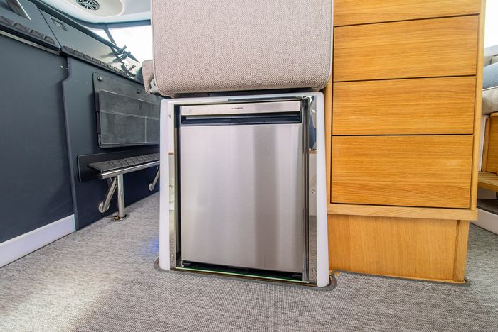 2026 Axopar 37 XC Cross Cabin Photo 37 sur 57