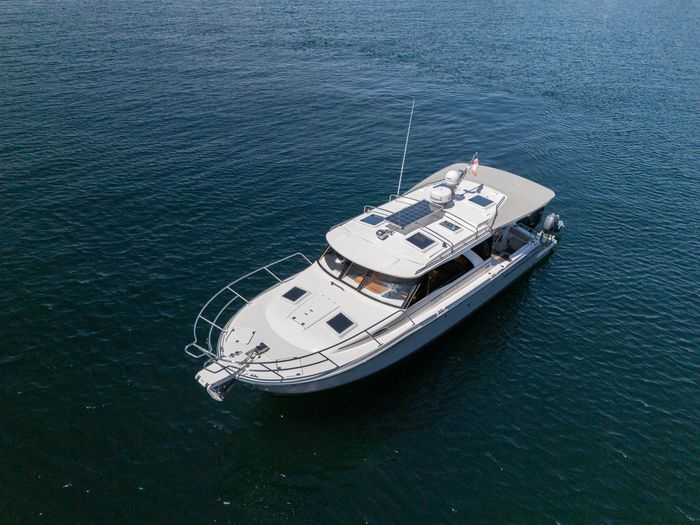 2022 Cutwater C-32 Coupe Photo 3 sur 55