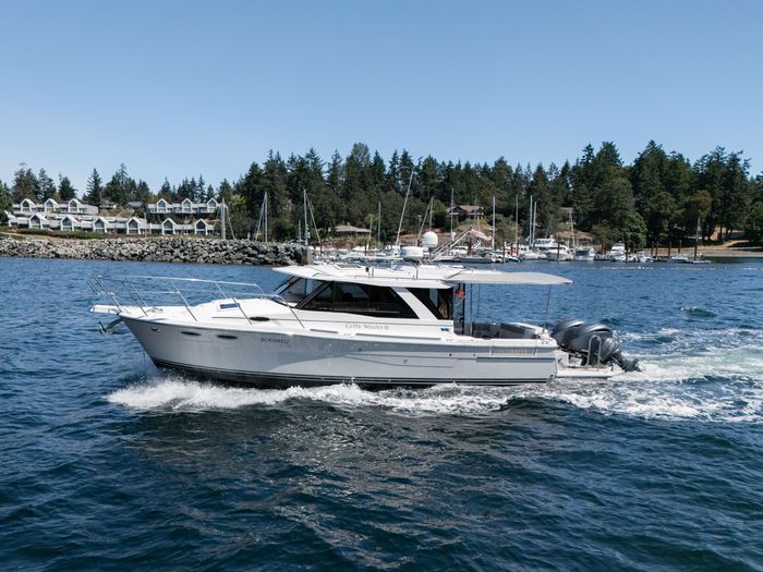 2022 Cutwater C-32 Coupe Photo 9 sur 55