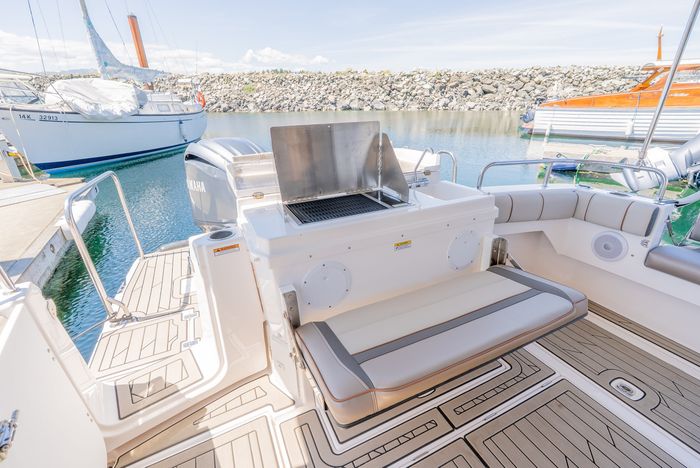 2022 Cutwater C-32 Coupe Photo 21 sur 55