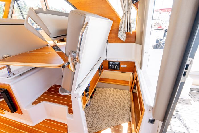 2022 Cutwater C-32 Coupe Photo 26 sur 55