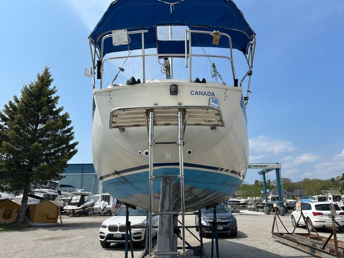 1979 Aloha Yachts 34 Photo 7 of 32