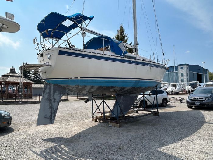 1979 Aloha Yachts 34 Photo 3 of 32