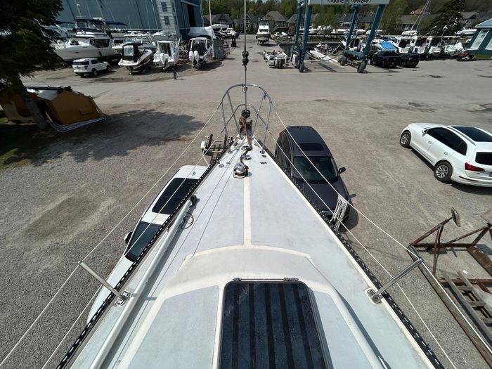 1979 Aloha Yachts 34 Photo 13 of 32