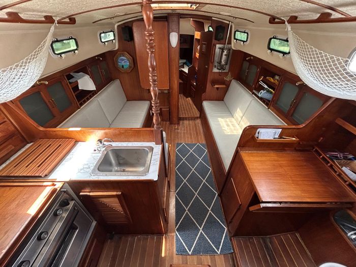 1979 Aloha Yachts 34 Photo 20 of 32