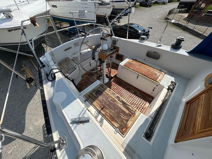 1979 Aloha Yachts 34 Photo 10 of 32