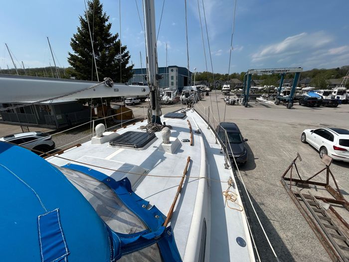 1979 Aloha Yachts 34 Photo 11 of 32