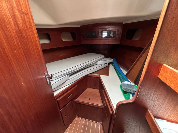 1979 Aloha Yachts 34 Photo 30 of 32
