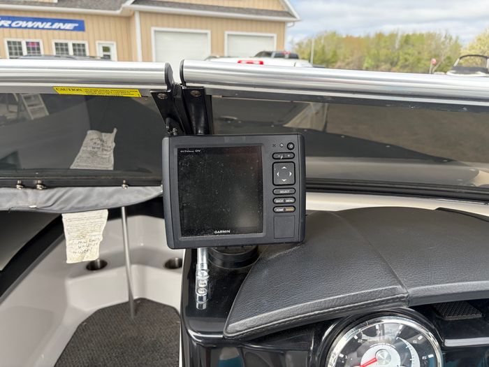 2015 Four Winns H200RS Photo 10 sur 14