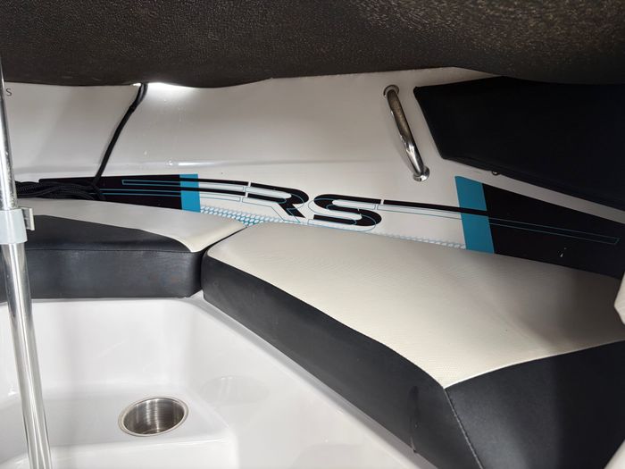 2015 Four Winns H200RS Photo 6 sur 14