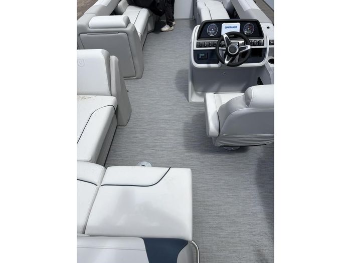 2026 Godfrey Pontoons Sweetwater Photo 10 of 15