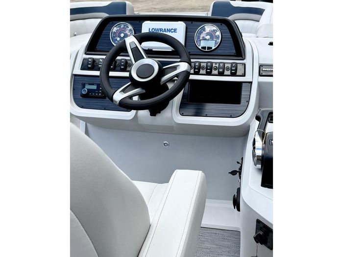 2026 Godfrey Pontoons Sweetwater Photo 3 of 15