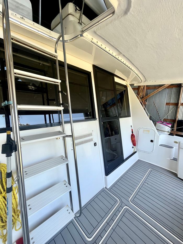 1995 Bayliner 3988 Photo 9 sur 42