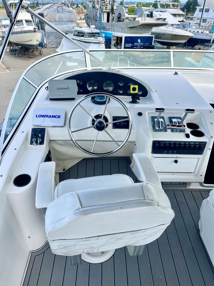1995 Bayliner 3988 Photo 11 sur 42