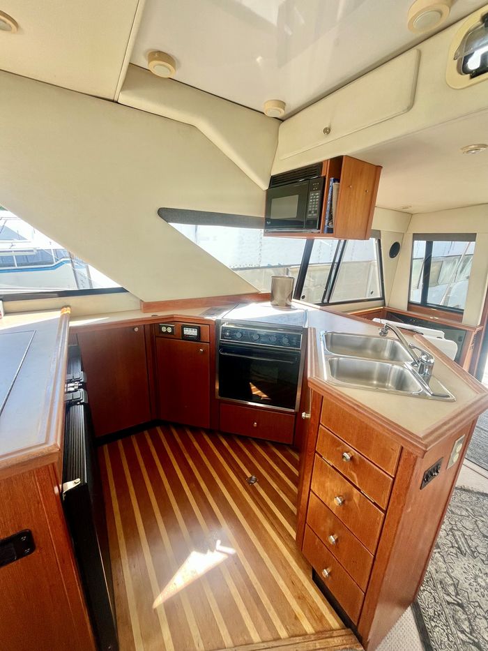 1995 Bayliner 3988 Photo 24 sur 42