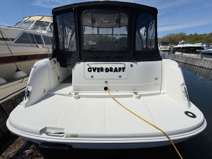 2005 Sea Ray 40 Sundancer Photo 7 of 51
