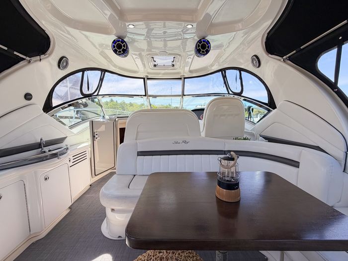 2005 Sea Ray 40 Sundancer Photo 11 of 51
