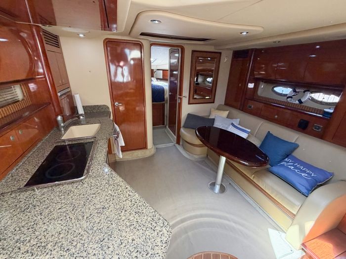 2005 Sea Ray 40 Sundancer Photo 24 of 51
