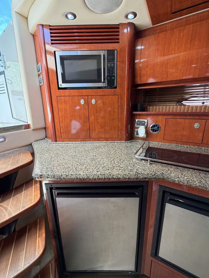 2005 Sea Ray 40 Sundancer Photo 30 of 51
