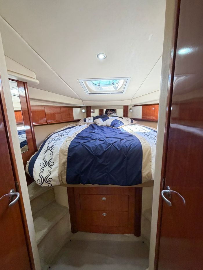 2005 Sea Ray 40 Sundancer Photo 35 of 51