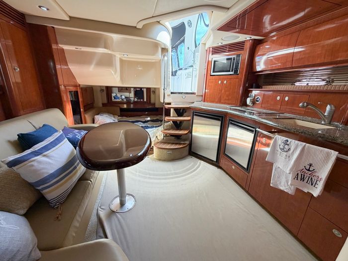 2005 Sea Ray 40 Sundancer Photo 42 of 51