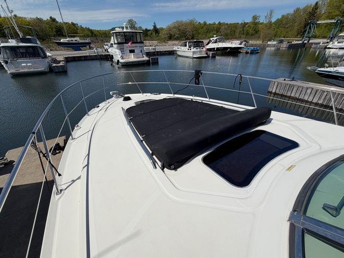 2005 Sea Ray 40 Sundancer Photo 46 of 51