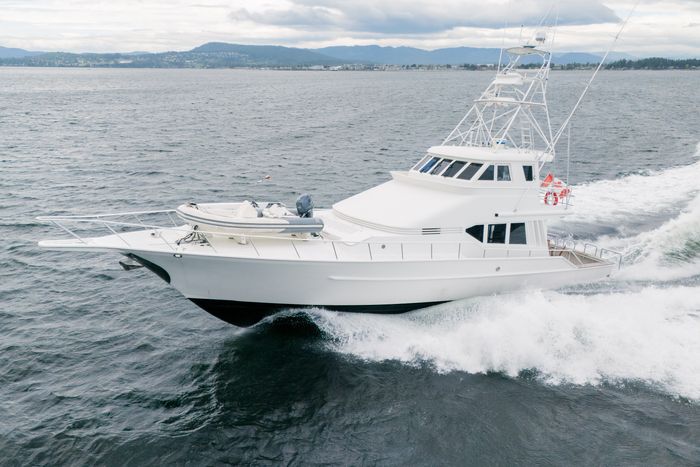 2002 Stryker 76 Sportfish Motor Yacht Photo 3 sur 136