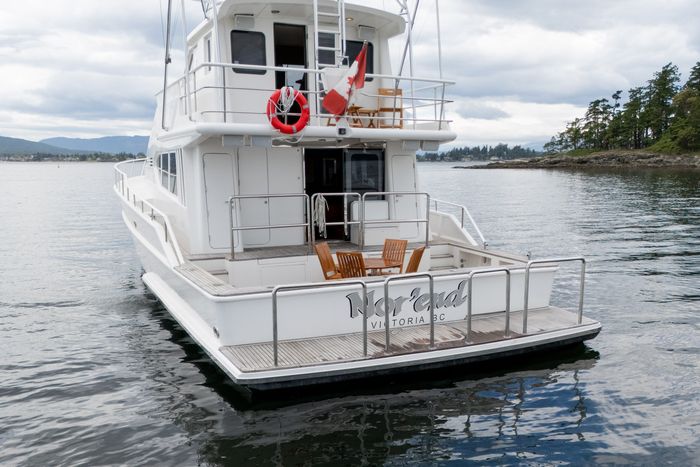 2002 Stryker 76 Sportfish Motor Yacht Photo 16 sur 136