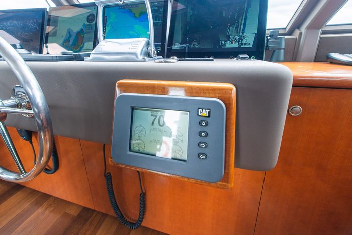 2002 Stryker 76 Sportfish Motor Yacht Photo 78 sur 136