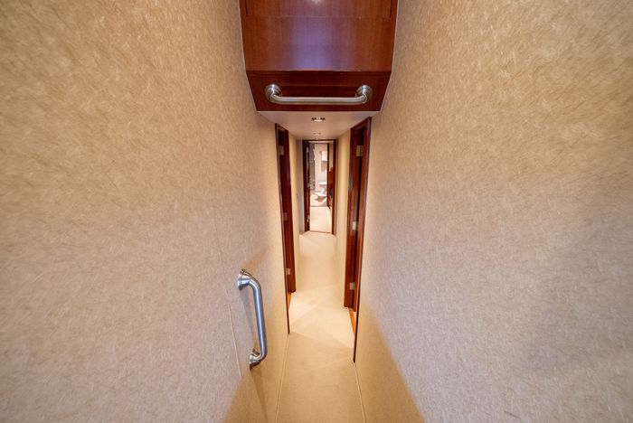 2002 Stryker 76 Sportfish Motor Yacht Photo 88 sur 136