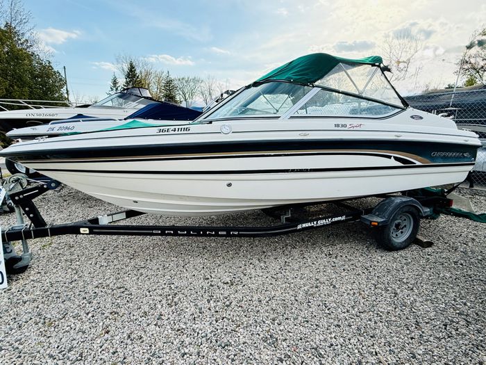 1998 Chaparral 1830 Sport Photo 1 of 19